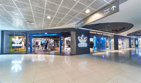 vivocity adidas store.